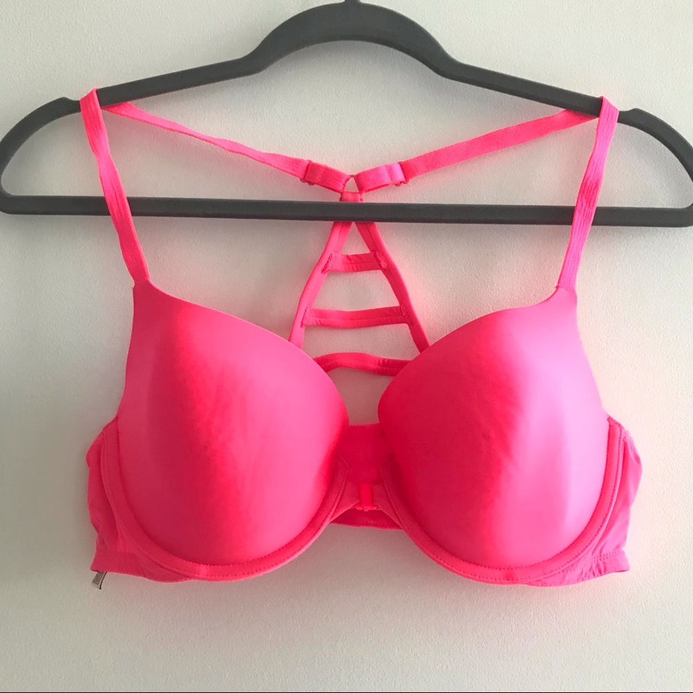 💎 Victoria’s Secret Lined Demi Bra